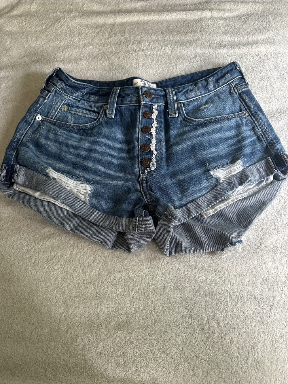 We The Free - Classic Distressed Denim Shorts - Blue size 28